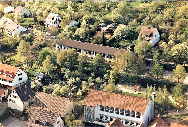 Luftbild Schule, Mehrzweckgebäude 1990